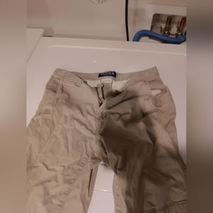 Arizona company khaki shorts Waste 32